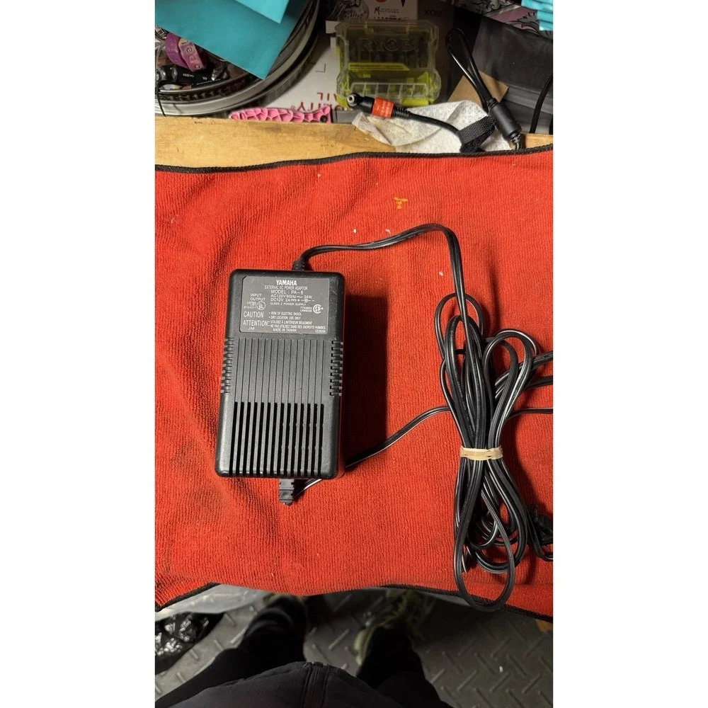Yamaha PA-6 External‎ AC Power Adapter 12V 2A OEM Power Supply